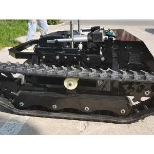 遙控履帶割草機